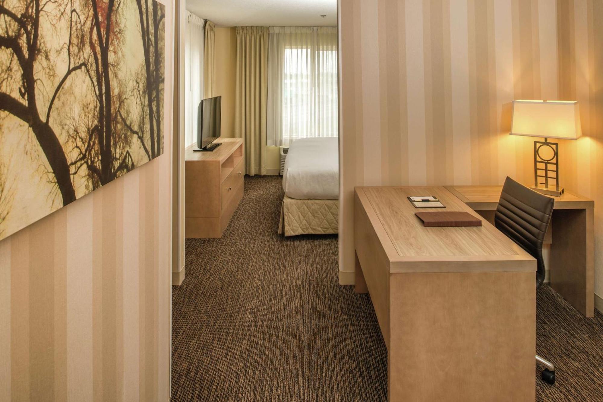 Doubletree By Hilton Portland - Beaverton Exterior foto